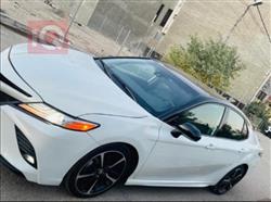 تۆیۆتا کامری